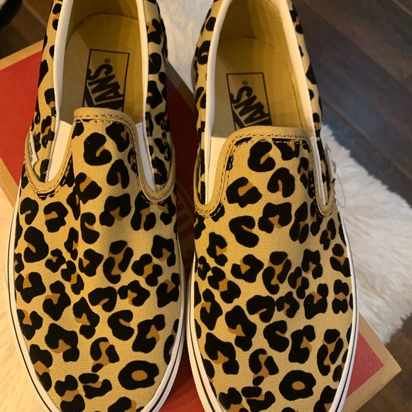Vans Women's Leopard Slip-On Sneakers - Picture 4 of 10